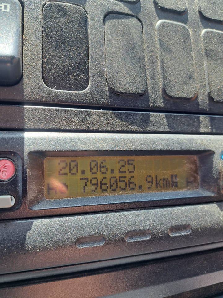 Camion bisarca MERCEDES-BENZ 1823