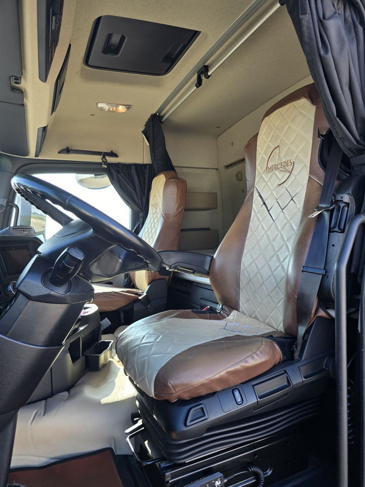 Camion bisarca MERCEDES-BENZ 2353