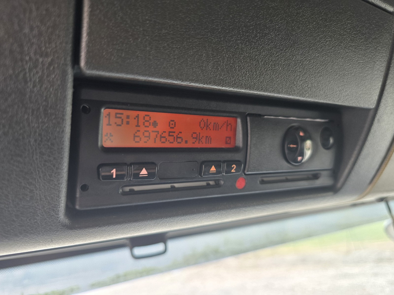 Camion centinato MAN TGL 12.250