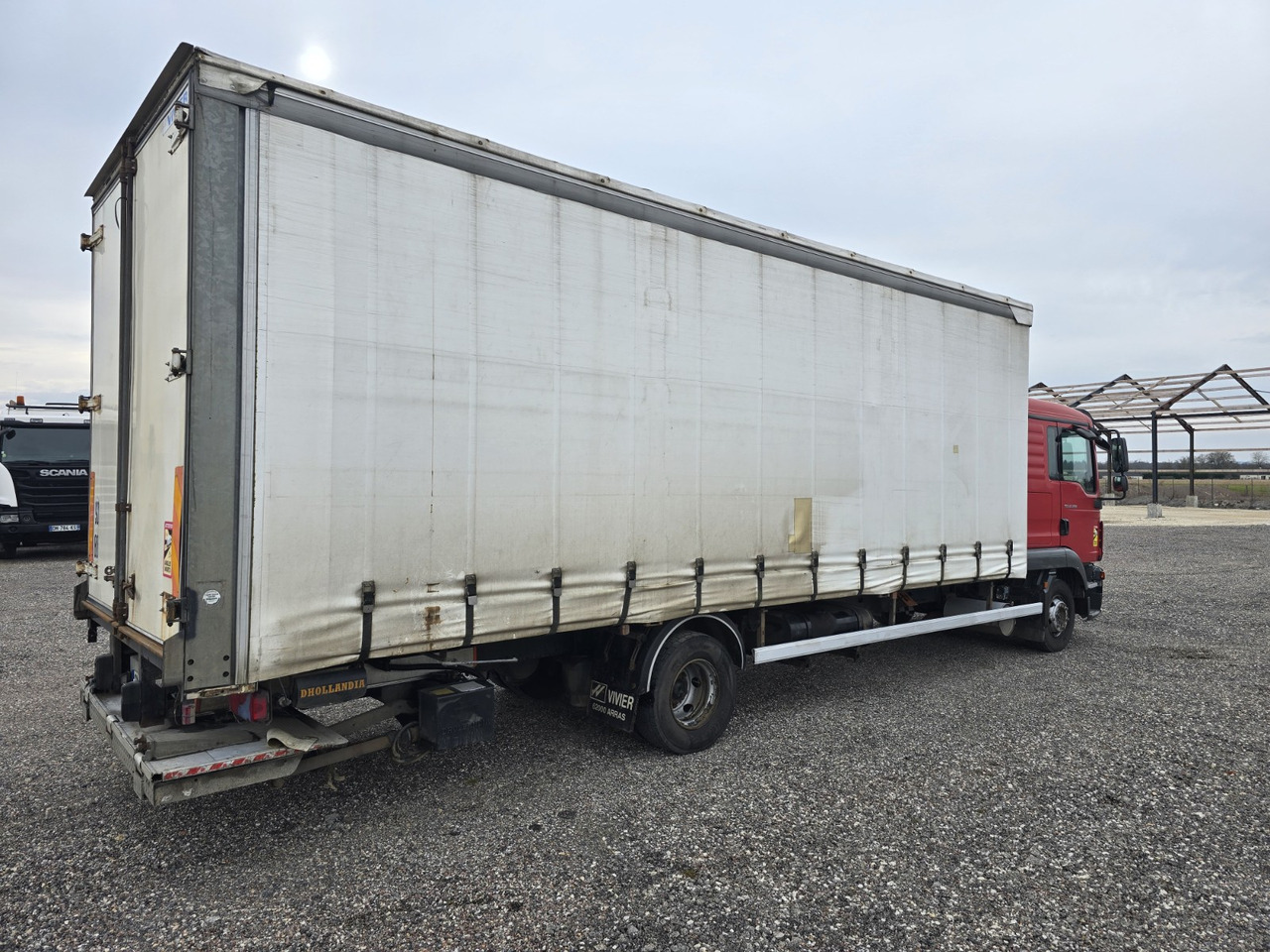Camion centinato MAN TGL 12.250