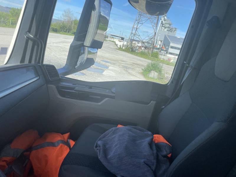 Camion centinato MAN TGS 35.480