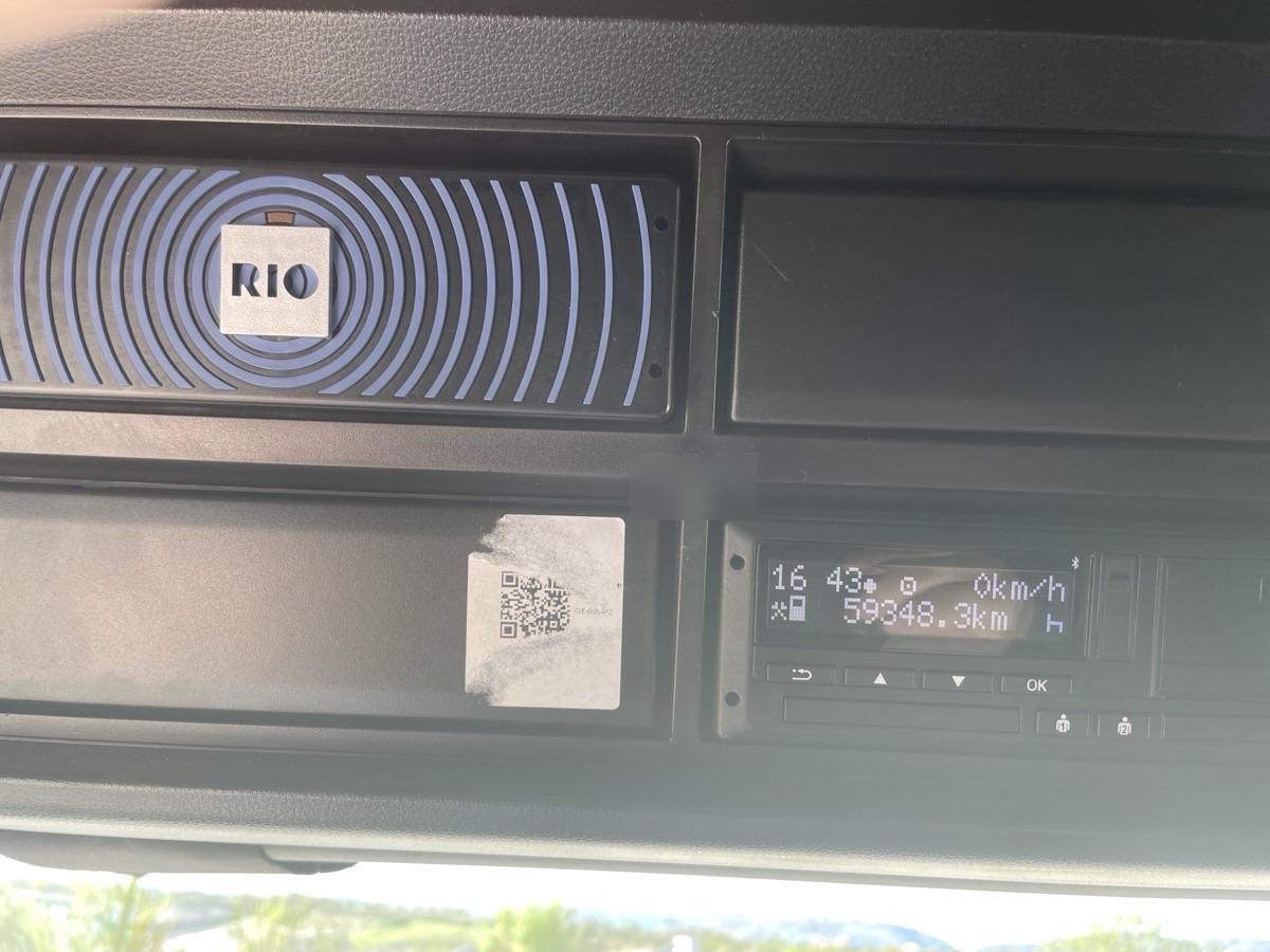 Camion centinato MAN TGS 35.480