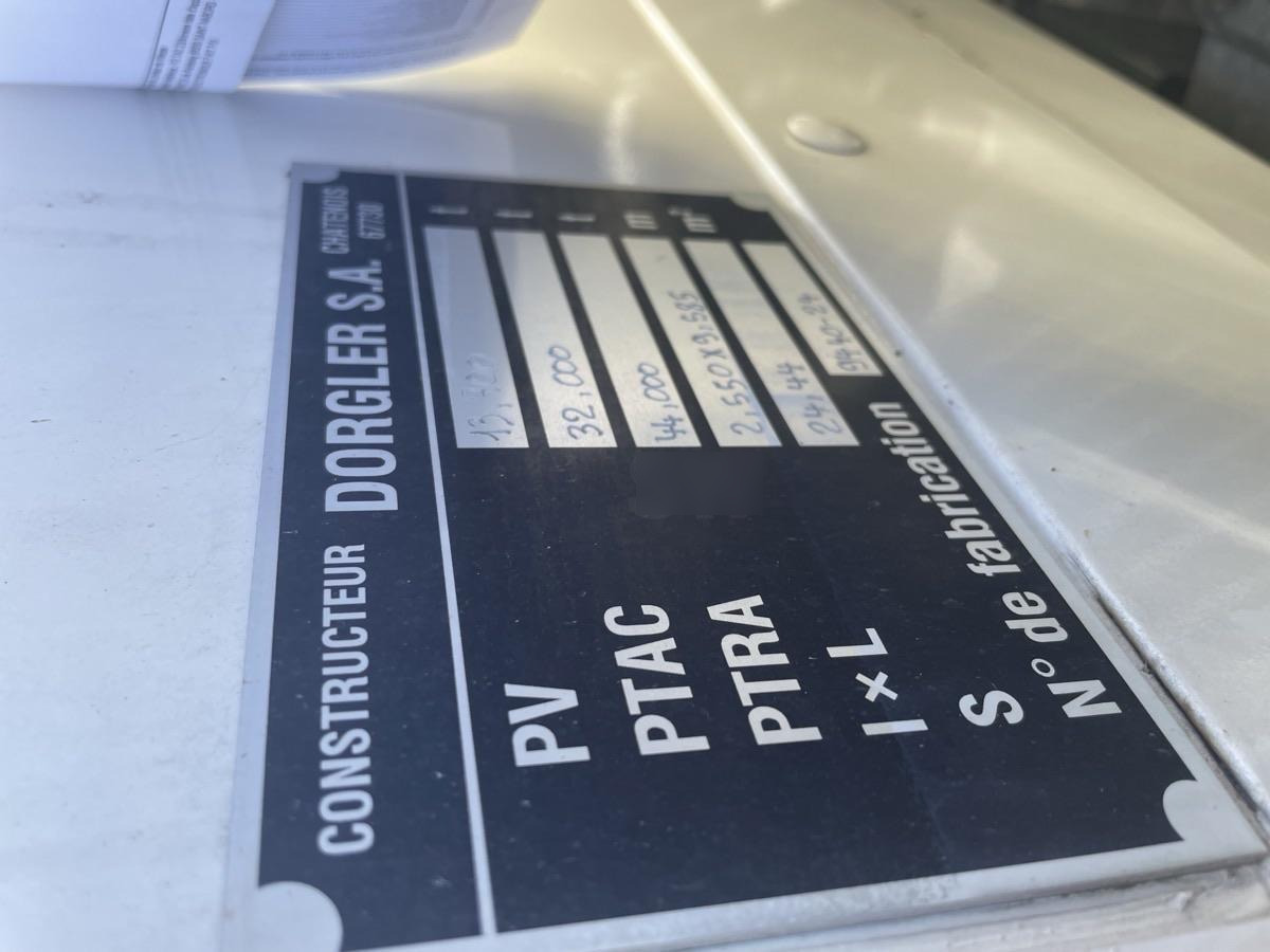 Camion centinato MAN TGS 35.480