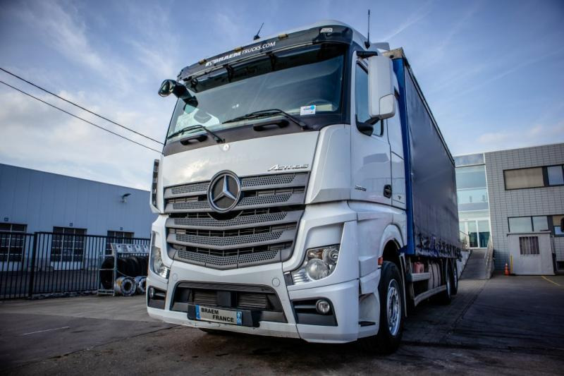 Camion centinato Mercedes ACTROS 2548 BL
