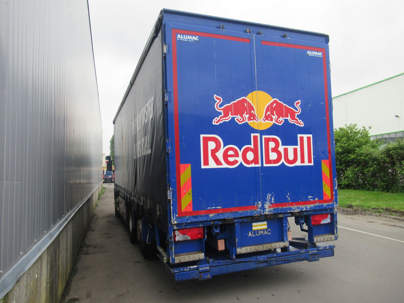 Camion centinato Scania p310