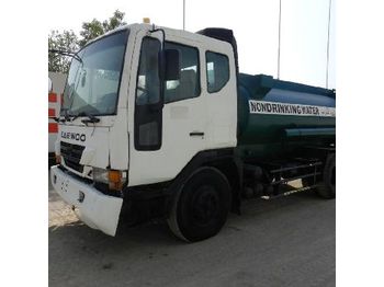  2005 TATA Daewoo 4x2 2500 Gallon Water Tanker - Camion cisterna