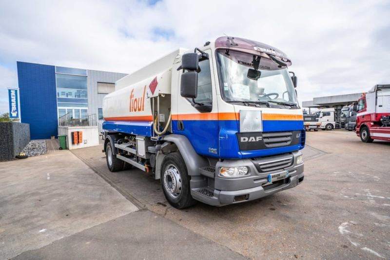 Camion cisterna DAF LF55 280+ ALU 13000L/4 COMP.