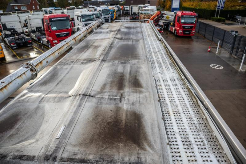 Camion cisterna Mercedes ACTROS 3241+MP3+ECOVRAC 6COMP