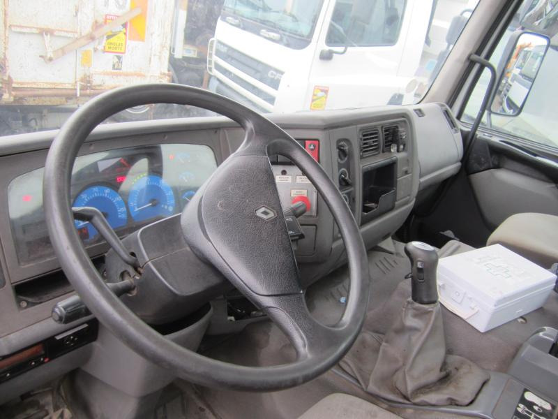 Camion cisterna Renault Kerax