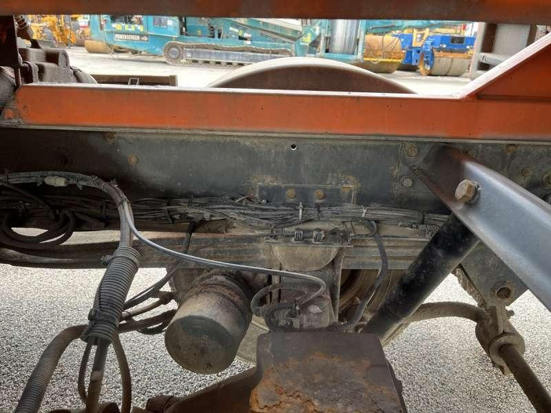 Camion cisterna Renault MIDLUM 180 DCI