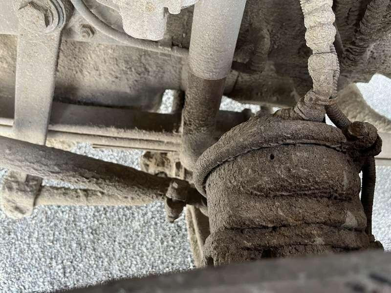 Camion cisterna Renault MIDLUM 180 DCI