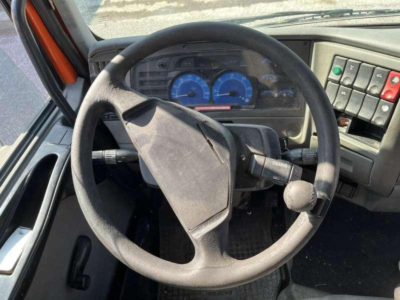 Camion cisterna Renault MIDLUM 180 DCI