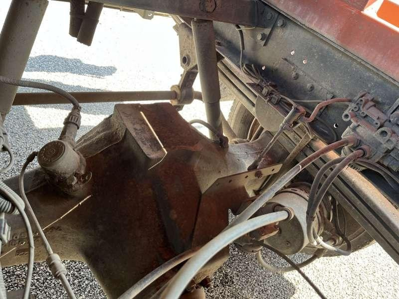 Camion cisterna Renault MIDLUM 180 DCI