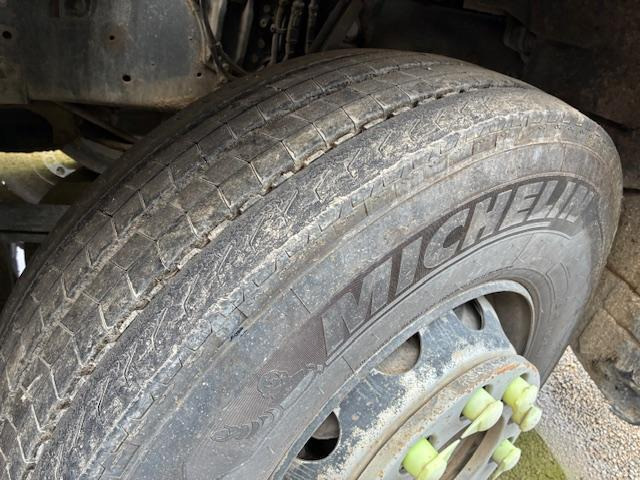 Camion cisterna Renault PREMIUM LANDER 430DXI