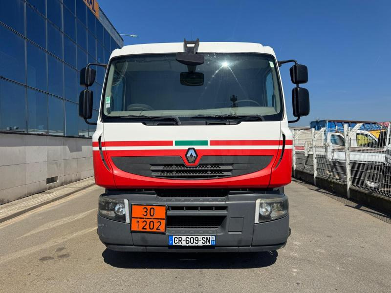 Camion cisterna Renault Premium