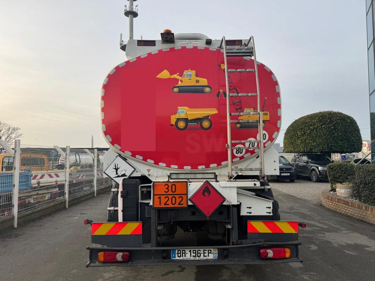 Camion cisterna Renault Premium 300 DXI