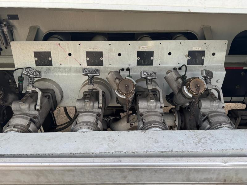 Camion cisterna Renault Premium 300 DXI