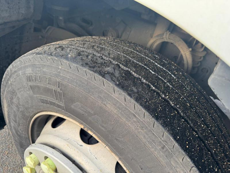 Camion cisterna Renault Premium 300 DXI