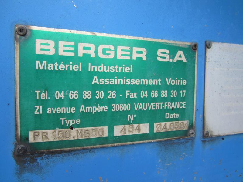 Camion cisterna Renault Premium 340