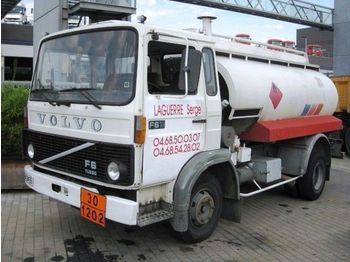 Volvo F610 - 5600 LITERS - Camion cisterna