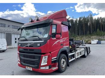 Camion con gru Volvo FM12 6x2