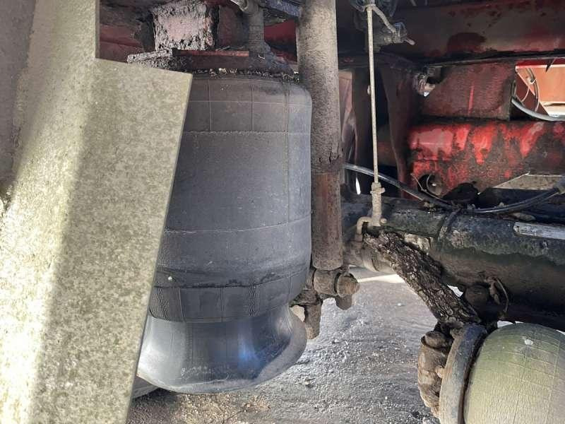 Camion trasporto legname Fruehauf GRUMIERE 3 ESSIEUX