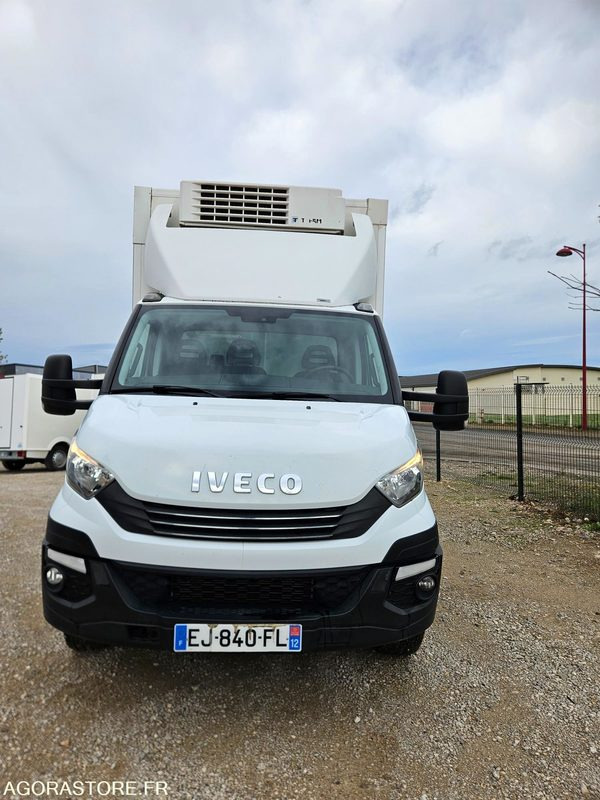 Camion IVECO DAILY 72C21 PORTE VIANDE FRIGORIFIQUE - 2017