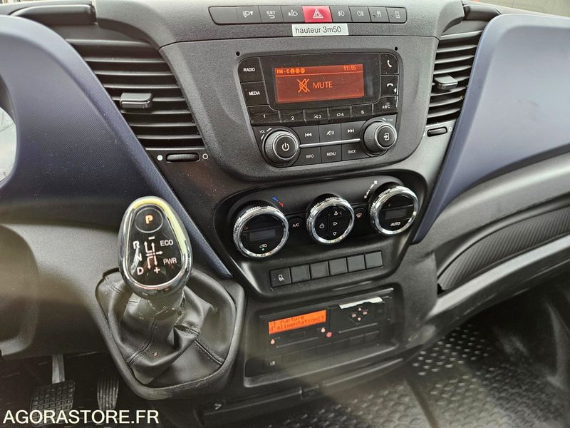 Camion IVECO DAILY 72C21 PORTE VIANDE FRIGORIFIQUE - 2017