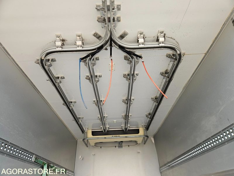 Camion IVECO DAILY 72C21 PORTE VIANDE FRIGORIFIQUE - 2017