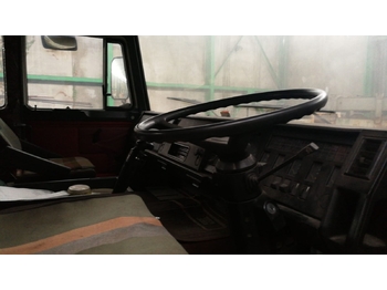 Autocarro con pianale/ Cassone fisso Iveco 190.26 RHD: foto 3