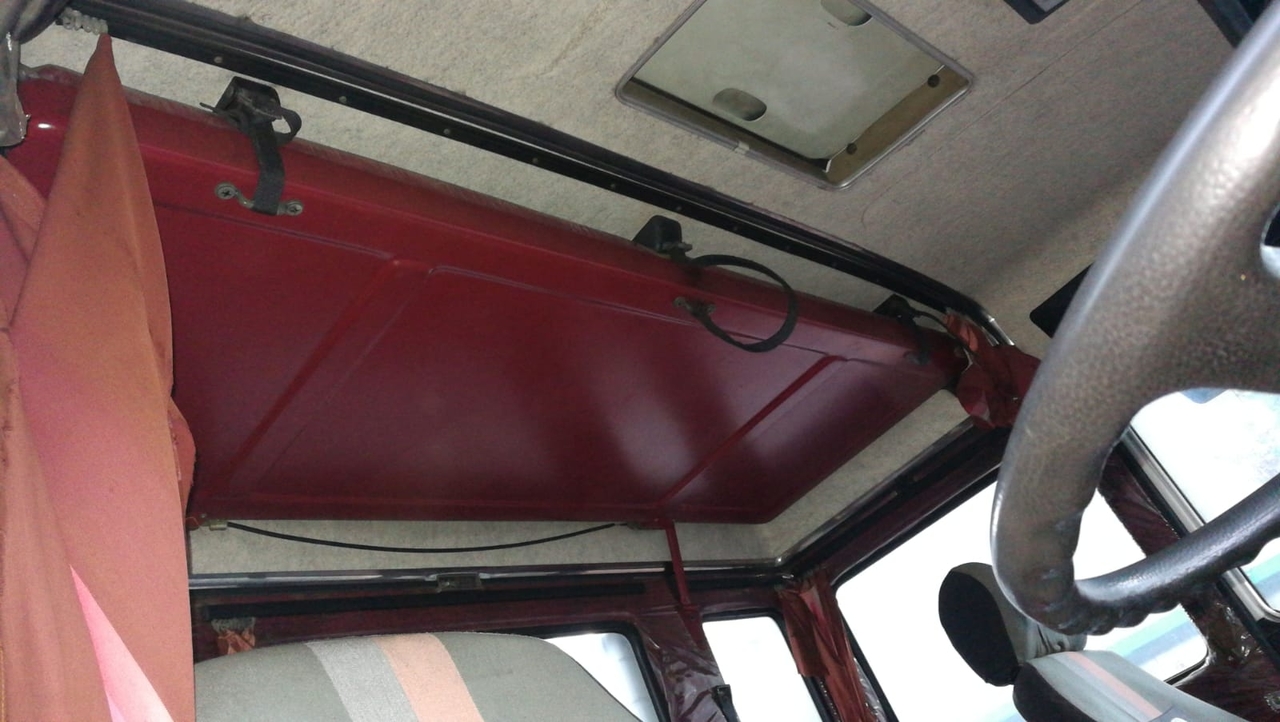 Autocarro con pianale/ Cassone fisso Iveco 190.26 RHD: foto 5