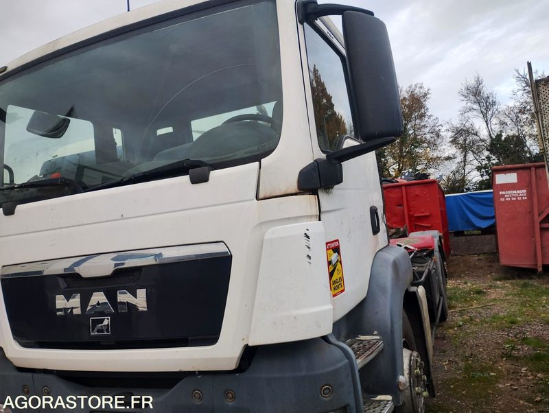 Camion MAN 26T/BRAS - FF574DG