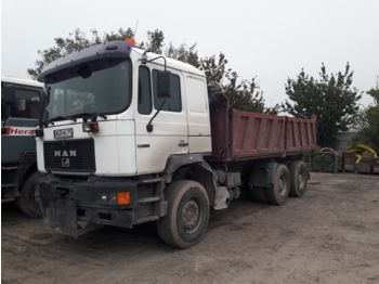 Autocarro ribaltabile MAN 27.414 6x4 model 1999 - TIPPER: foto 1