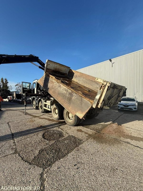 Camion MAN 8x4 - 32-400 BiBenne grue - 11.2014 / 375000 KM