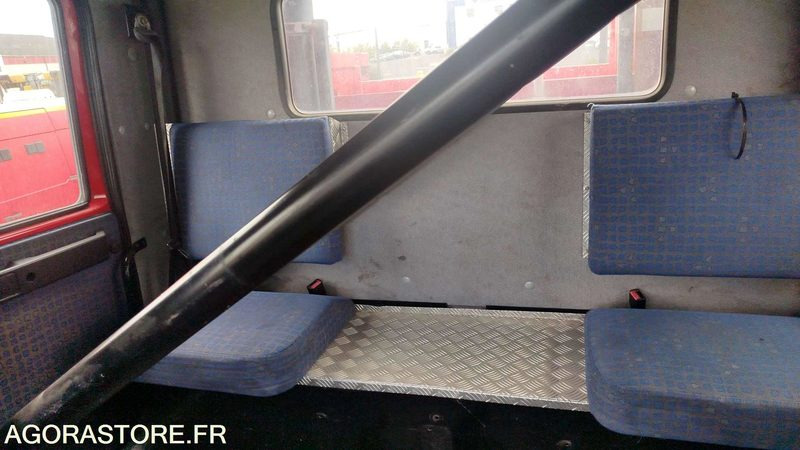 Camion MAN LE220B - 2002 - 9858QD11