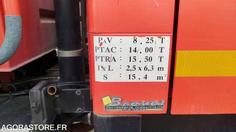 Camion MAN LE220B - 2002 - 9858QD11