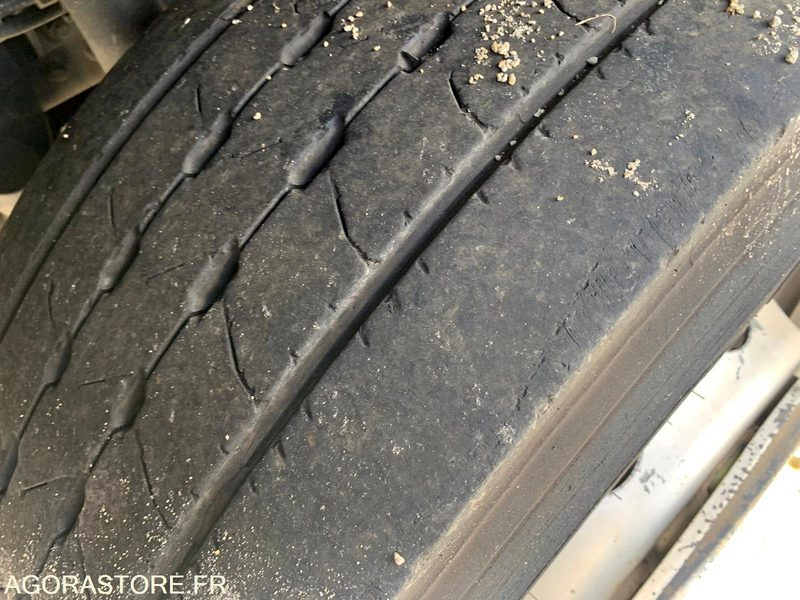 Camion MAN TGS PORTE ENGINS 2015 311546KM