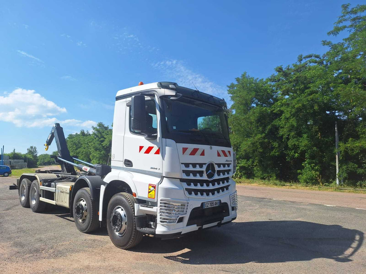 Camion MERCEDES - 2018 - ACTROS 3248 - 8X4 AMPLIROLL TRUCK