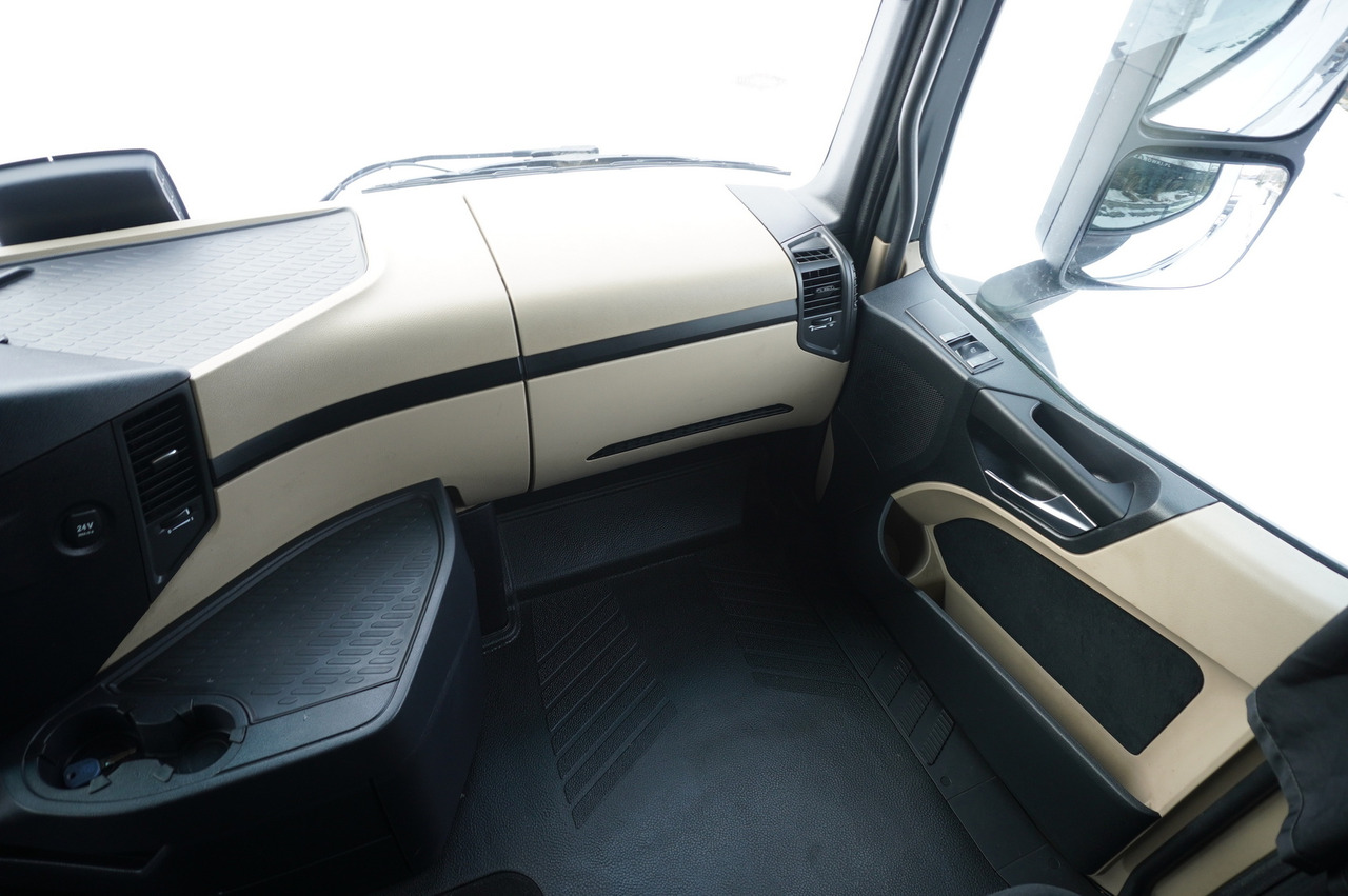 Autocarro portacontainer/ Caisse interchangeable MERCEDES-BENZ Actros 2542 BDF E6 Standard / 6×2 / Lounge chair: foto 17