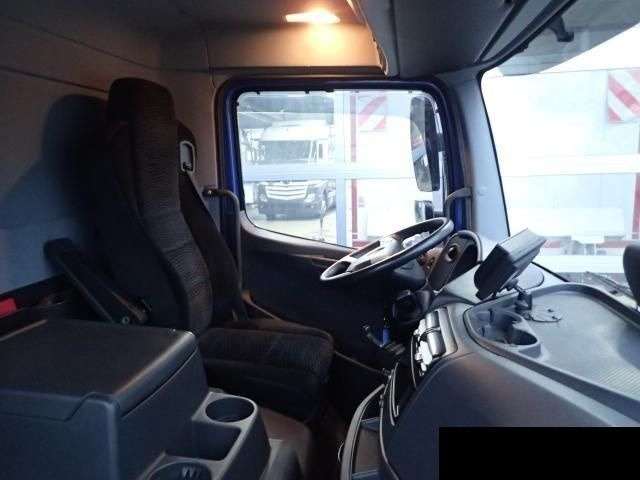 Camion centinato Mercedes-Benz Atego 818 Curtain side: foto 8