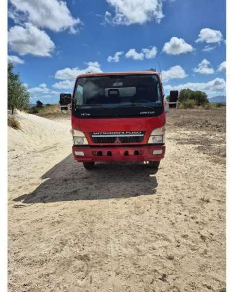 Camion Mitsubishi FUSO CANTER 7C18