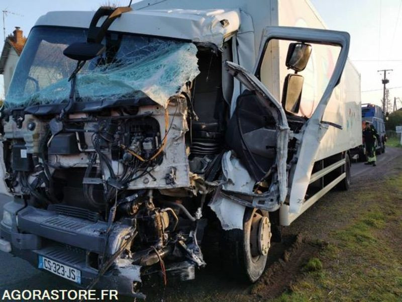 Camion PL RENAULT MIDLUM / 632000 KMS / 2013