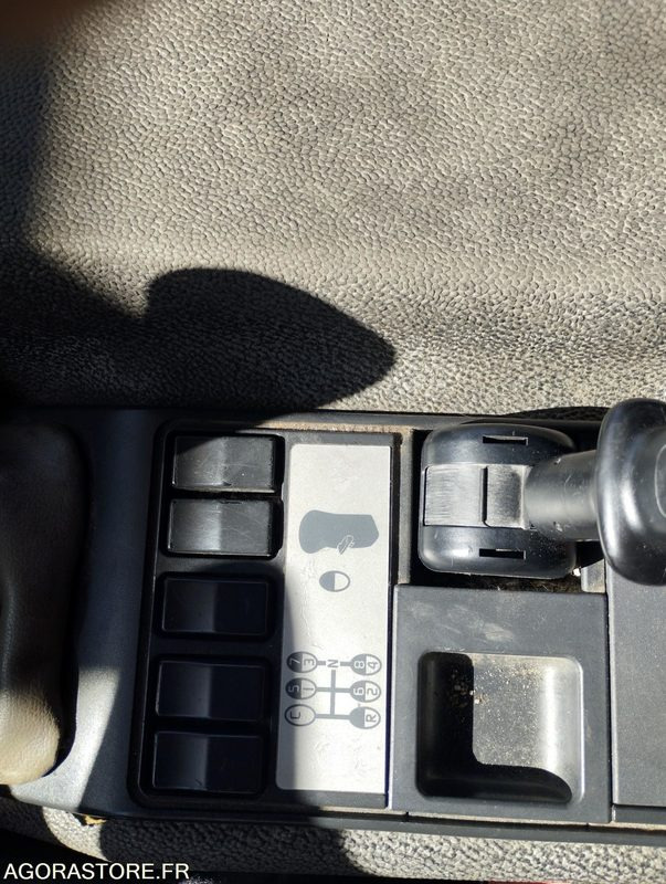 Camion Porteur PREMIUM 270 DXI - 2012 - 299000 kms (D146/BZ-955-WL)