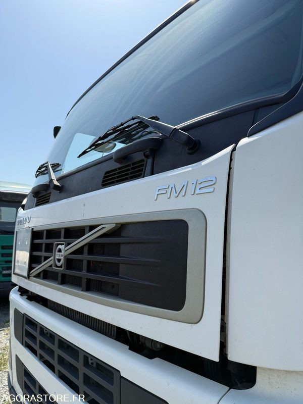 Camion VOLVO FM12 380 - 2004 - 636 982
