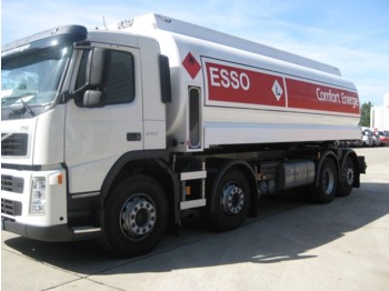 Camion cisterna per il trasporto di carburanti Volvo FM - REF 41: foto 1