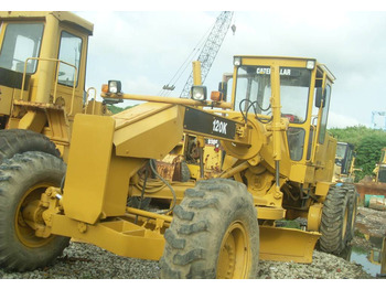 Grader CATERPILLAR 120K