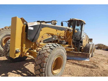 Grader CATERPILLAR 14