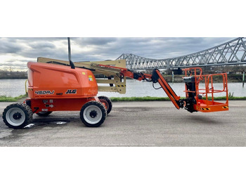 Piattaforma aerea JLG