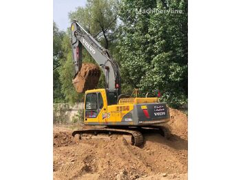 Escavatore cingolato VOLVO EC210