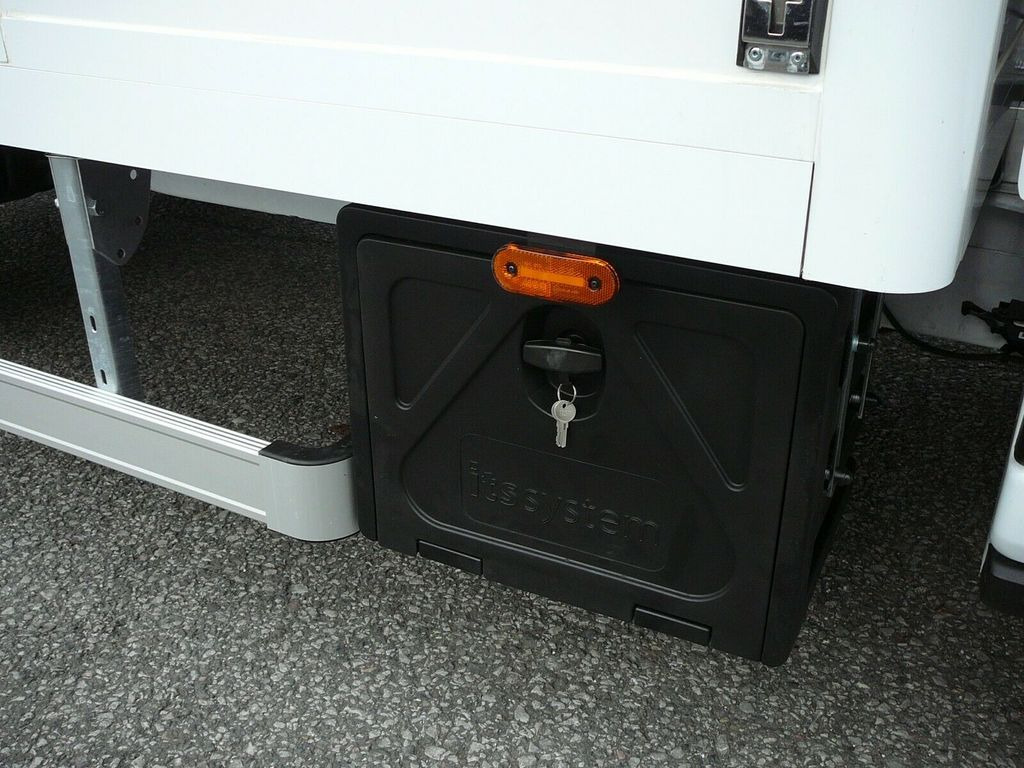 Furgone box nuovo Ford Transit Koffer mit Türen 4,30m Klima Temp. DAB: foto 19